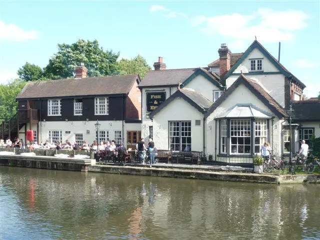 hoddesdon-restaurant-activities